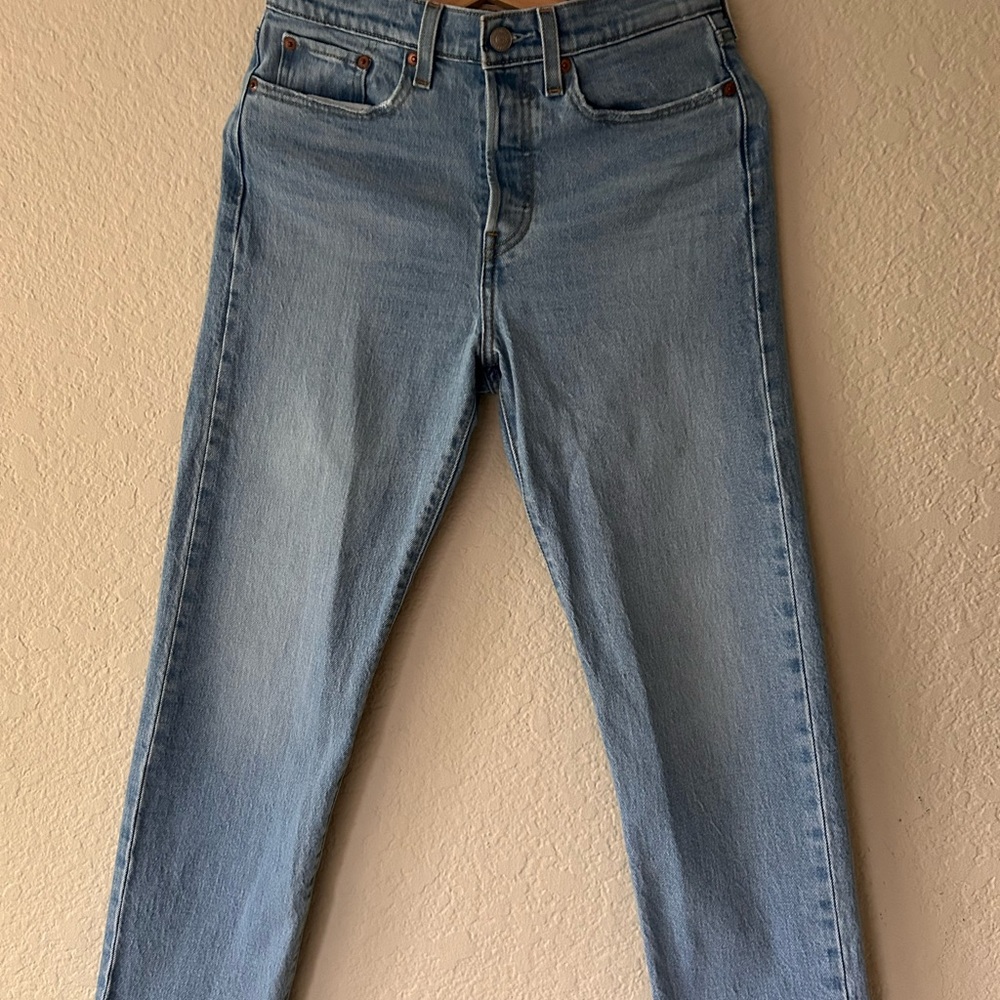 Levi wedge straight size 27 Light Blue Denim Jeans cropped straight